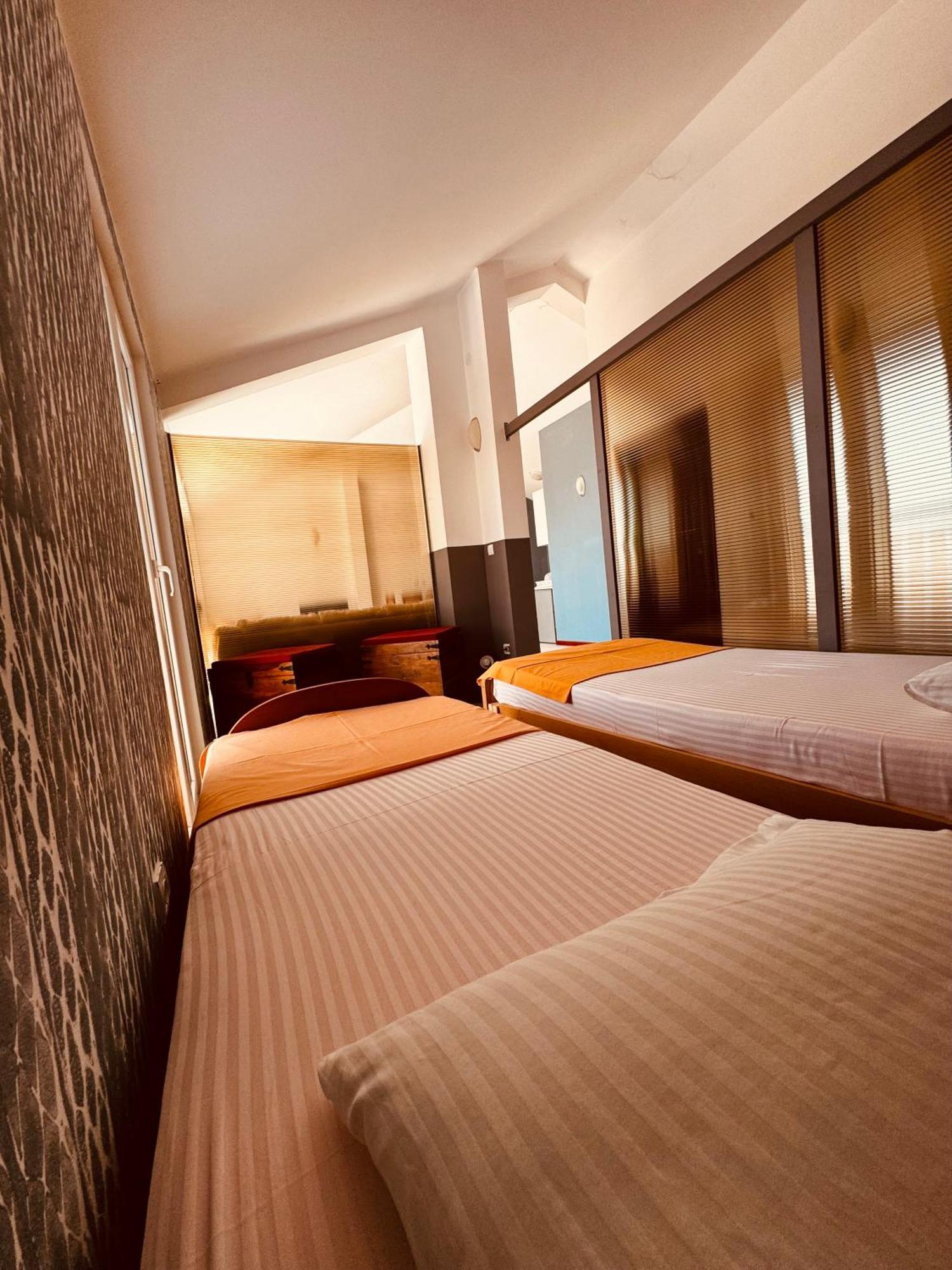 Budva Felix Suites Bagian luar foto