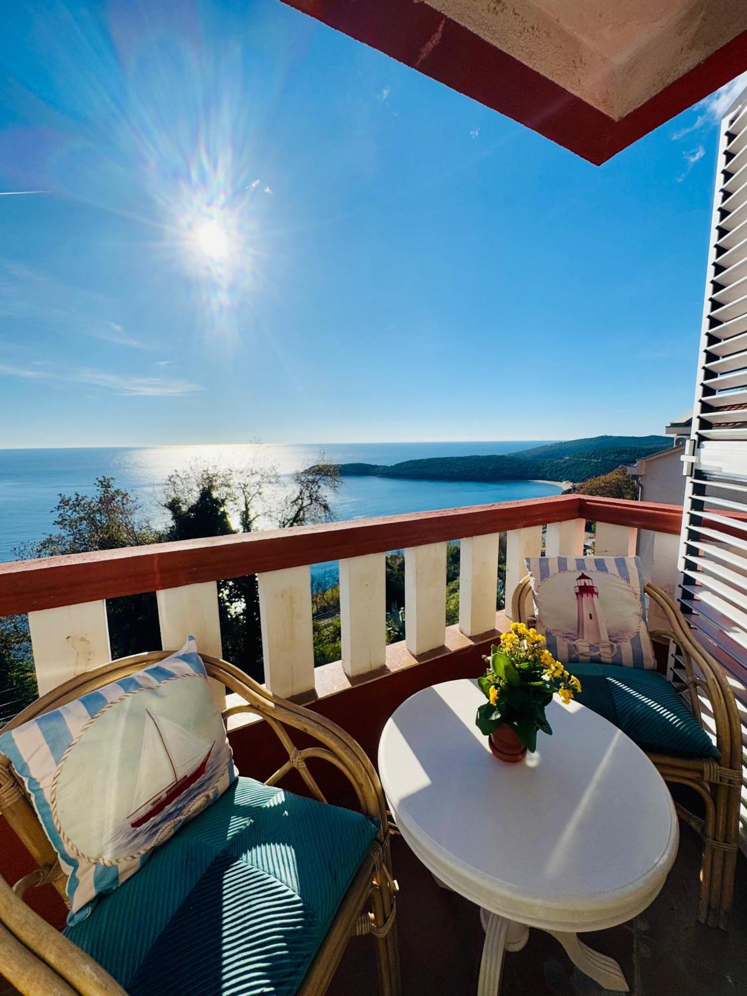 Budva Felix Suites Bagian luar foto