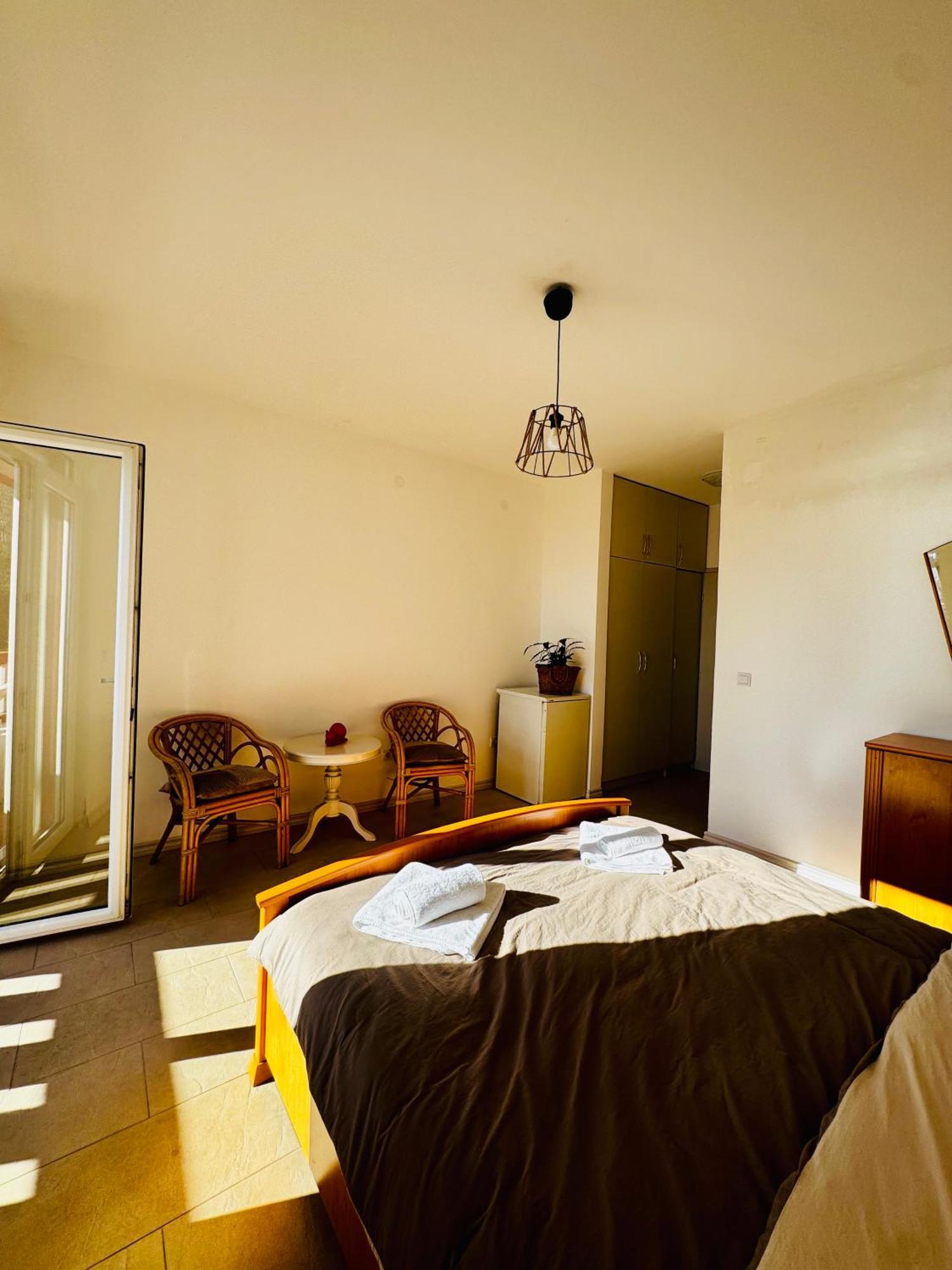 Budva Felix Suites Bagian luar foto