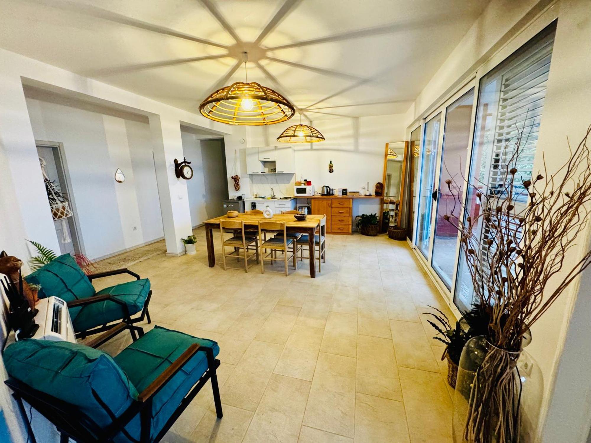 Budva Felix Suites Bagian luar foto