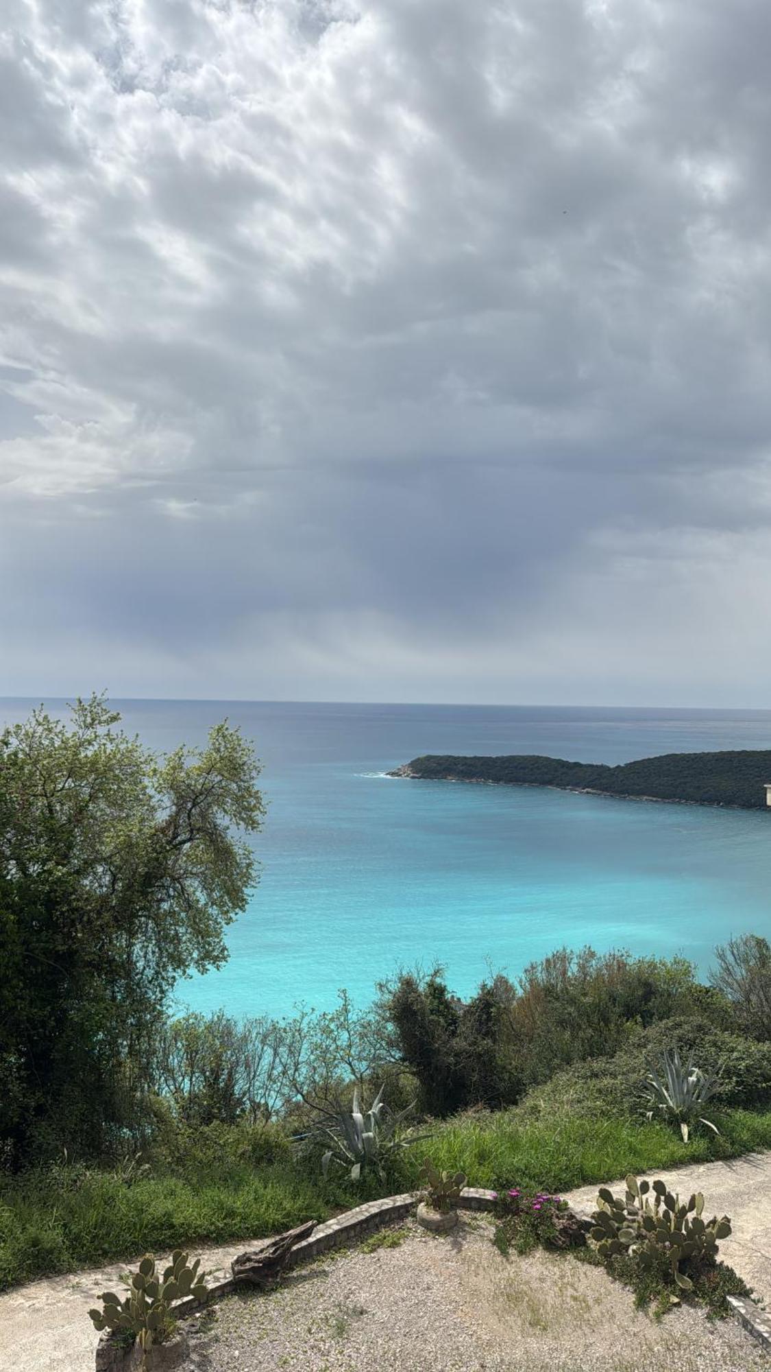Budva Felix Suites Bagian luar foto