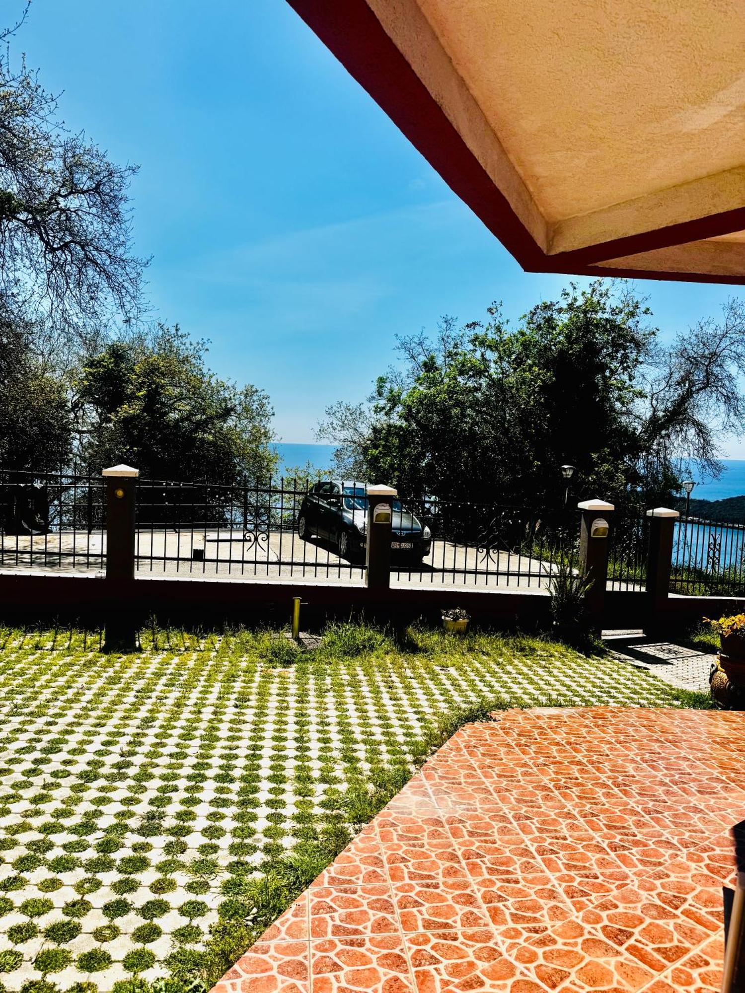 Budva Felix Suites Bagian luar foto