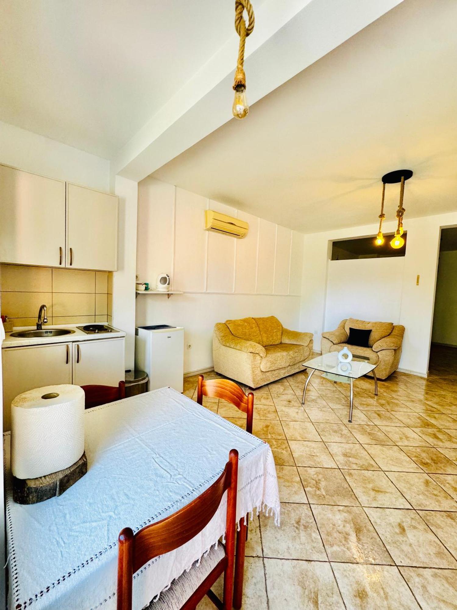 Budva Felix Suites Bagian luar foto