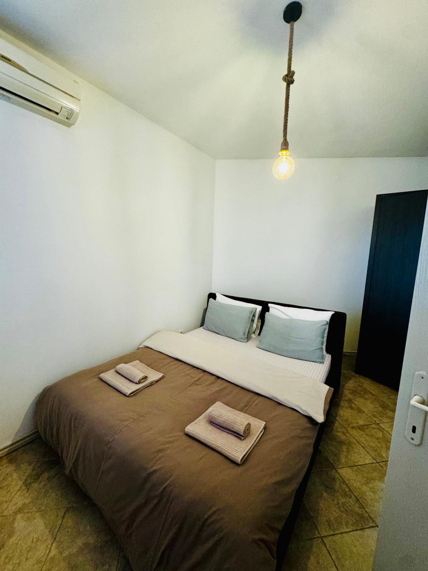 Budva Felix Suites Bagian luar foto